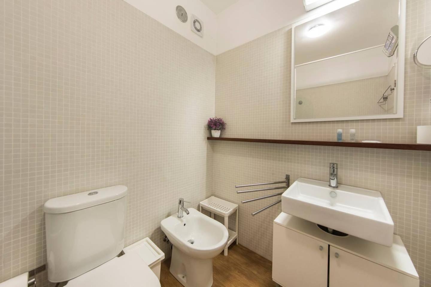 Comfortable Apartment In Campo Pequeno Lisboa Ngoại thất bức ảnh