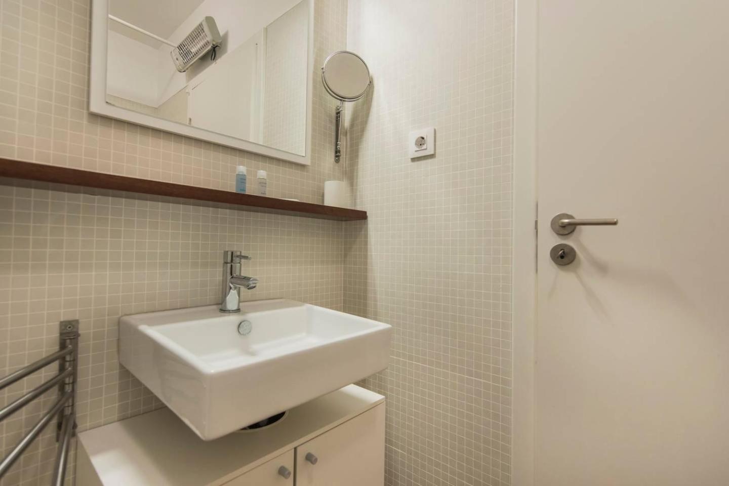 Comfortable Apartment In Campo Pequeno Lisboa Ngoại thất bức ảnh